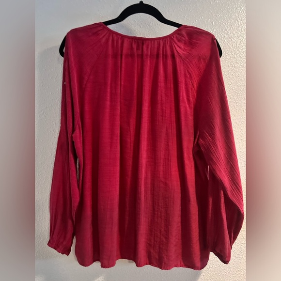 Lee Women's Vibrant Pink Blouse with Stud Accents Size XL - Picture 3 of 5